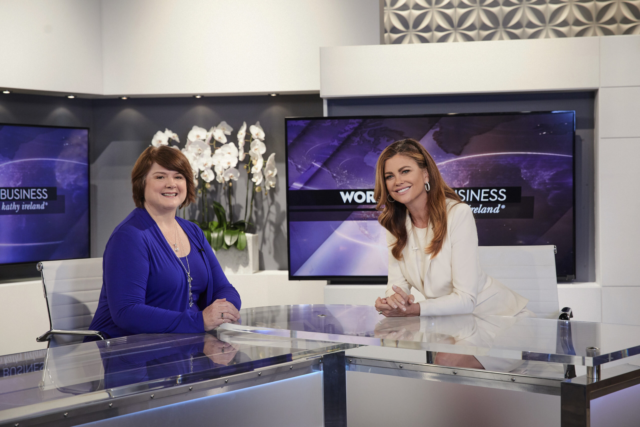 16-11KIWWB_3754_IgniteLeadership Catherine Rocheleau with Kathy Ireland on World Wide Business with kathy ireland - Fox Business